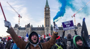 Manifestantes antivax durante protestos em Ottawa - Getty Images
