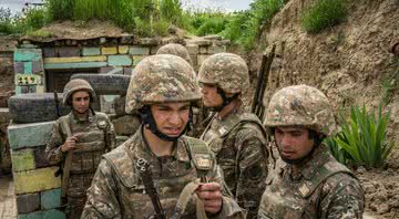 Soldados em Nagorno-Karabakh - Getty Images