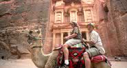 Turistas visitando a cidade de Petra - Getty Images