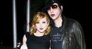 Evan Rachel Wood ao lado de Marilyn Manson - Getty Images