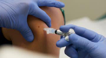 Aplicação de vacina - Getty Images