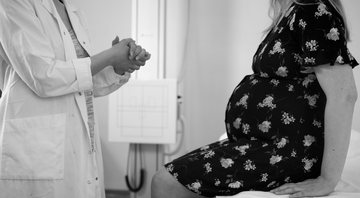 Imagem meramente ilustrativa de mulher grávida no hospital - Divulgação/Pixabay