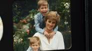 Imagem pessoal da princesa Diana com os filhos, Harry e William - Getty Images