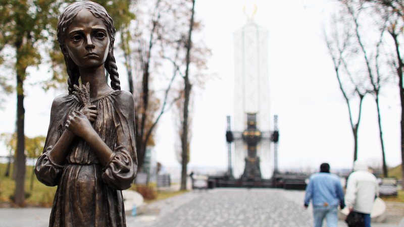 Memorial às vítimas do Holodomor na Ucrânia