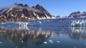 Imagem ilustrativa de ilha em local congelado - Reprodução / Vídeo