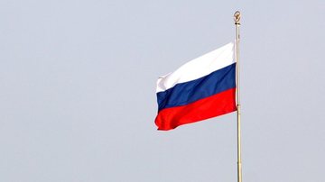 Imagem ilustrativa de uma bandeira da Rússia - Reprodução/Pixabay/Peggy_Marco