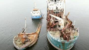 Navios abandonados na baía de Guanabara - Reprodução/YouTube Drone Carioca