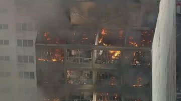 Incêndio em prédio na 25 de Março - Divulgação/Video/TV Globo