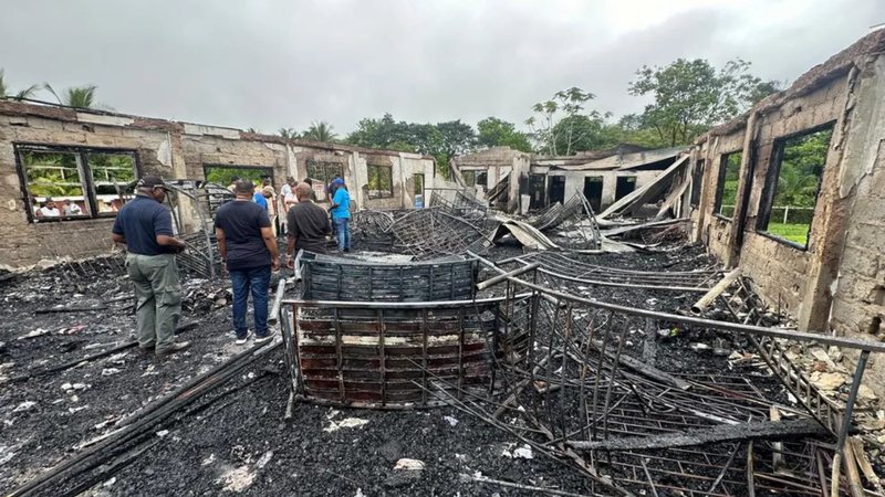 Imagem do dormitório incendiado - Divulgação/Presidência da Guiana