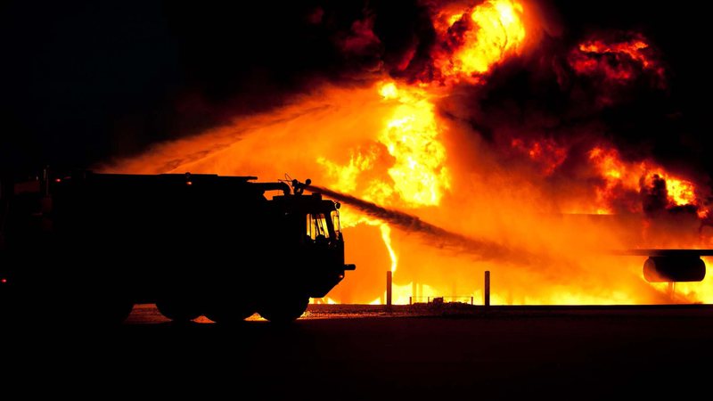 Imagem ilustrativa das chamas de um incêndio - Reprodução/Pixabay/David Mark