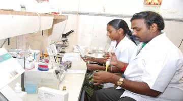 Equipe do Andhra Hospital investiga doença misteriosa - Divulgação - Andhra Hospitals