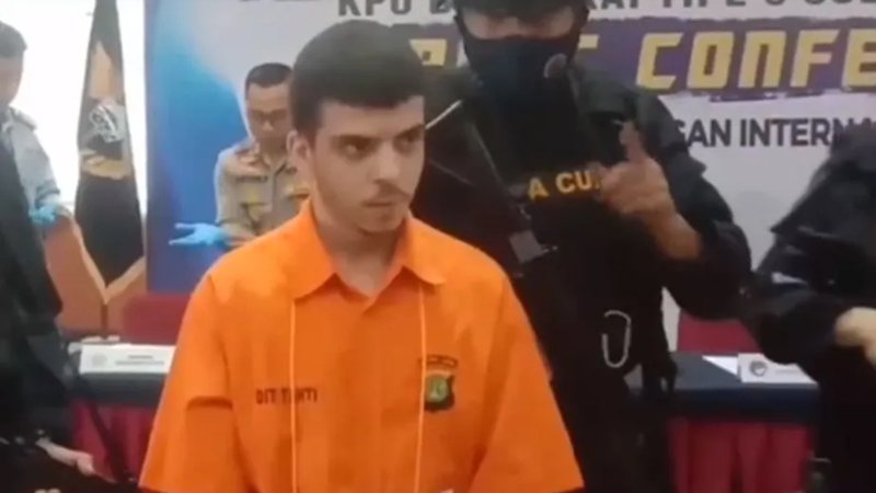 Brasileiro identificado pelas iniciais G.P.S preso na Indonésia - Reprodução/Vídeo