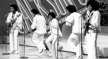 Os Jackson 5 durante apresentação - Wikimedia Commons