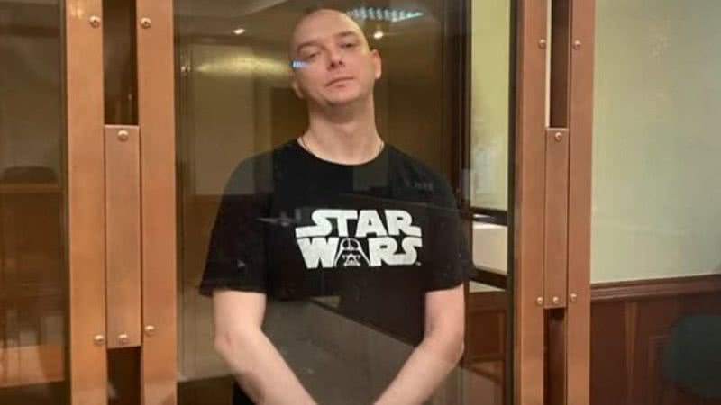Jornalista russo condenado a 22 anos de prisão - Divulgação / Youtube / AFP Português