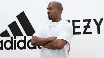 Kanye West durante evento da Adidas - Getty Images