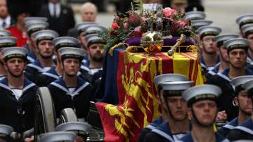 O caixão da monarca Elizabeth II - Getty Images