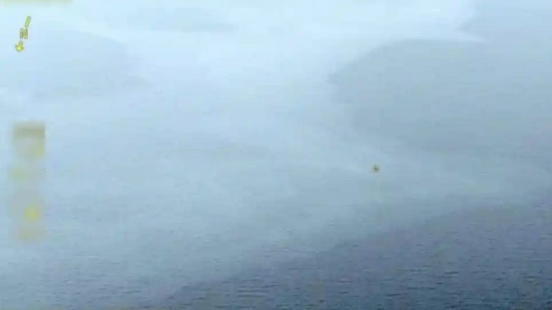 Fotografia da mancha divulgada pela guarda nacional sueca - Divulgação/ Sewdish Coast Guard