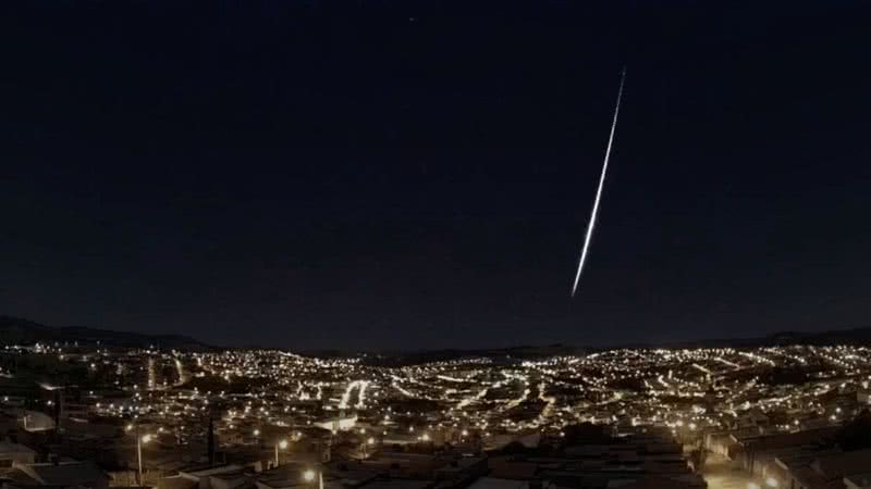 Vista do meteoro em Oliveira, Minas Gerais - Divulgação/Clima ao Vivo