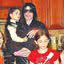 Michael Jackson e seus três filhos, Bigi, Paris e Prince