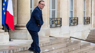 Ministro francês em seu primeiro dia no cargo - Christophe Petit-Tesson / EPA