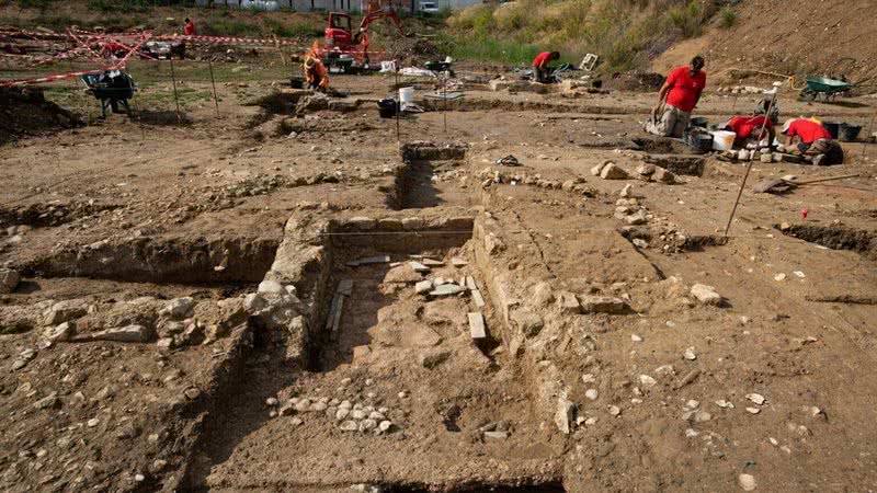 Escavações em necrópole da Gália - Divulgação - Denis Gliksman, Inrap