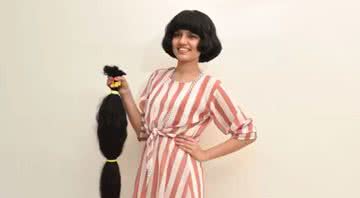 Imagem da indiana Nilashani Patel com seus cabelos - Reprodução/YouTube/Guinness Book