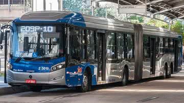 Imagem de um ônibus da capital paulista - Licença Creative Commons via Wikimedia Commons