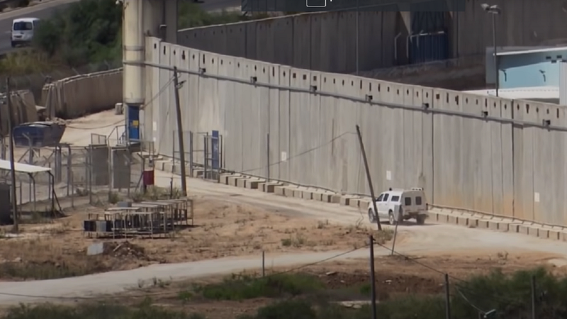 Visão de um dos muros da Prisão Gilboa, de onde os palestinos escaparam
