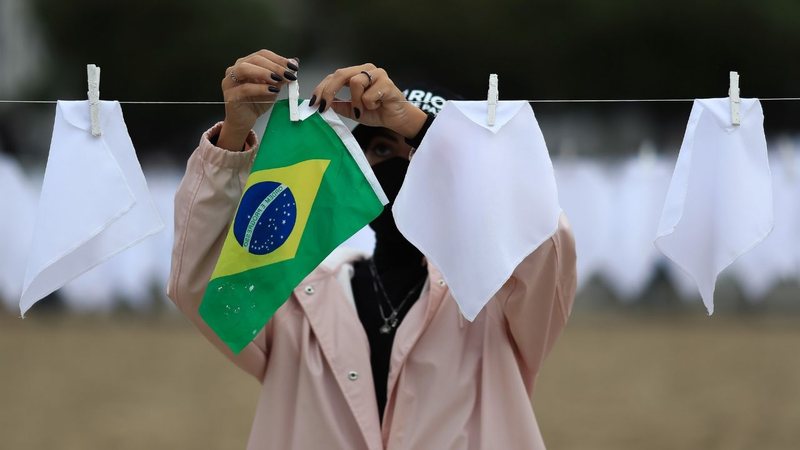 Manifestação homenageia vítimas brasileiras do covid-19 - Getty Images