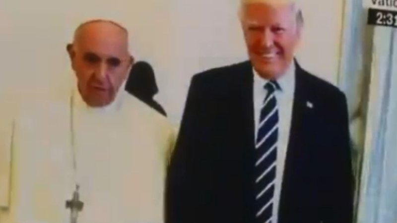 Trump e Papa Francisco - Divulgação / Twitter