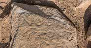 Detalhe da pedra encontrada em Israel - Autoridade de Antiguidades de Israel