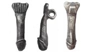 Pingente de pênis encontrado na Inglaterra - Divulgação/ Esquema de Antiguidades Portáteis