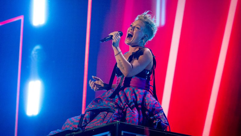 A cantora Pink durante um show - Getty Images