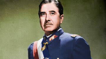 Foto oficial de Augusto Pinochet (colorizada) - Sfs90
