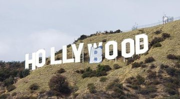 Fotografia do letreiro de Hollywood alterado pelo youtuber - Divulgação