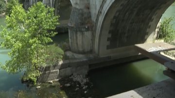 Vestígios da Ponte de Nero em Roma - Divulgação/Youtube/WION
