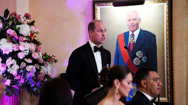 Príncipe William durante discurso em jantar na Jamaica - Getty Images