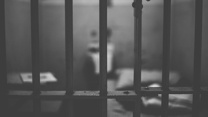 Imagem meramente ilustrativa da cela de uma prisão - Divulgação/Pixabay