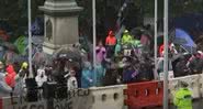 Protesto na Nova Zelândia com músicas irritantes - Divulgação / Al Jazeera