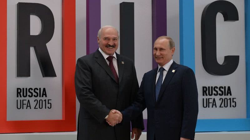 Vladimir Putin e Alexander Lukashenko - Getty Images