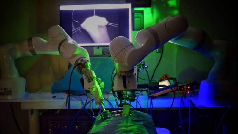 Robô STAR realiza cirurgia laparoscópica nos EUA
