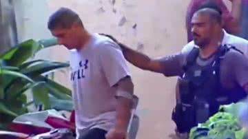 Ronnie Lessa sendo detido pela polícia, em vídeo - Reprodução/Vídeo/YouTube