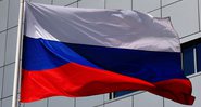 Bandeira da Rússia contra o vento - Getty Images