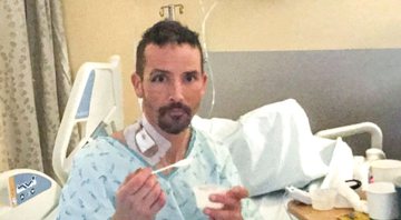 O sobrevivente Michael Knapinski horas depois de ter uma parada cardíaca - Divulgação