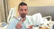 O sobrevivente Michael Knapinski horas depois de ter uma parada cardíaca - Divulgação