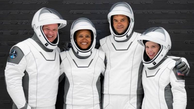 Membros da viagem da missão Inspiration4 - Divulgação / SpaceX