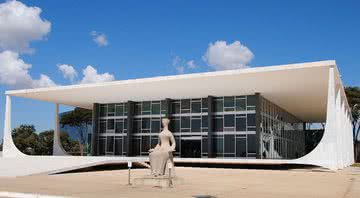 Sede do Supremo Tribunal Federal em Brasília, Distrito Federal, Brasil - Wikimedia Commons