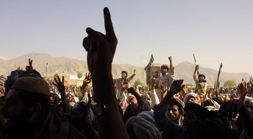 Apoiadores do Talibã em 2001 - Getty Images
