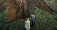 Cena do filme A Escavação (2020) - Divulgação/Netflix