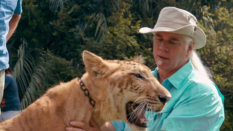 “Doc” Antle em “Tiger King” (2020) - Divulgação/Netflix
